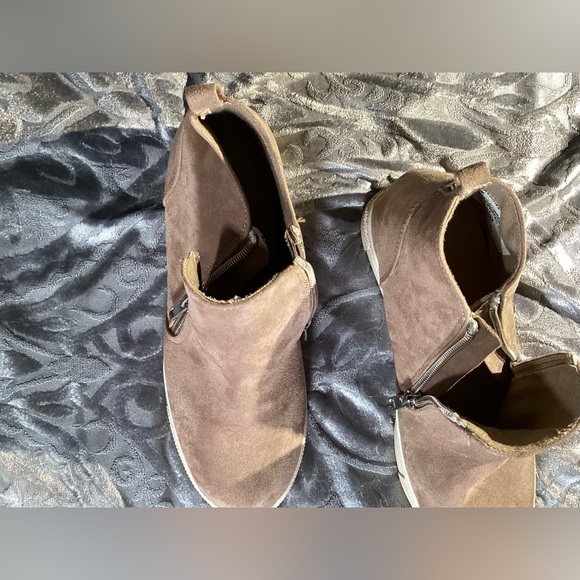 Steve Madden Double Zip Kids Jwedgiee Sneaker Size 5M - Picture 3 of 13